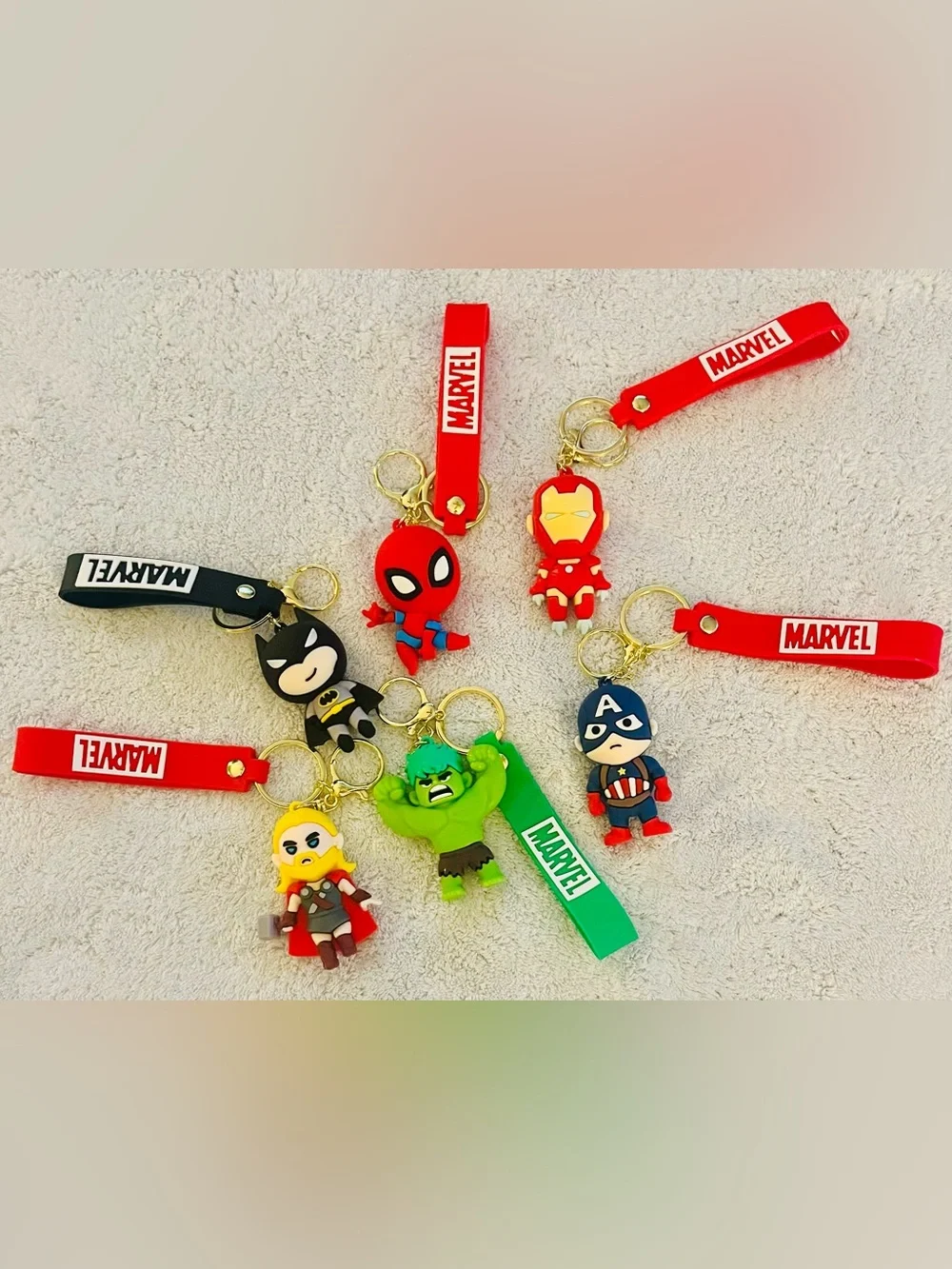 Marvel Kids Superhero Keychain Set - 6 Keychains!